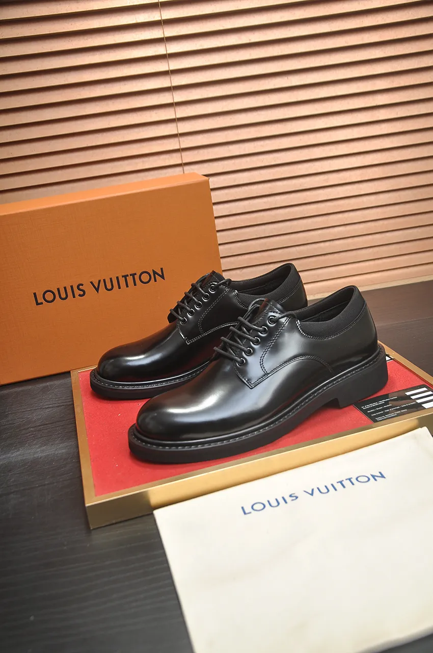 Men's men's shoes💰660💶[LOUIS VUITTON] (original order) new style🍀LV Louis Vuitton * - top version of LV classic leather shoes! Made of imported original single cowhide, original leather side strips and wear-resistant rubber outsole! High quality products! Code number 39-44 (38.45 customized)